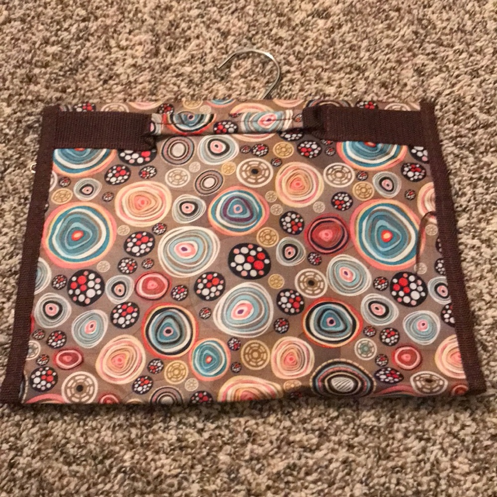 Hanging organizer